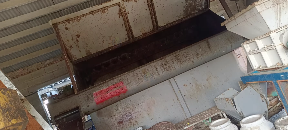 徐州地区工厂处理3T炼油锅一套