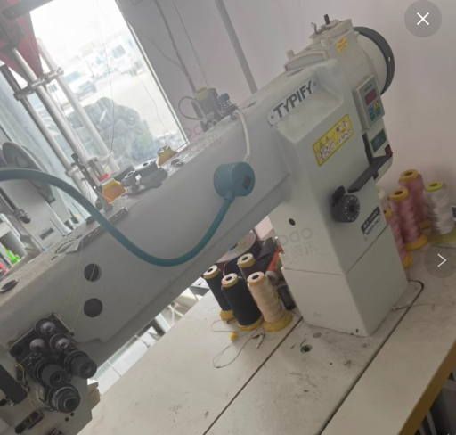 连云港市地区工厂处理1625振动刀裁皮机、标准牌拼接双针电脑机、双针电脑机、包边机等