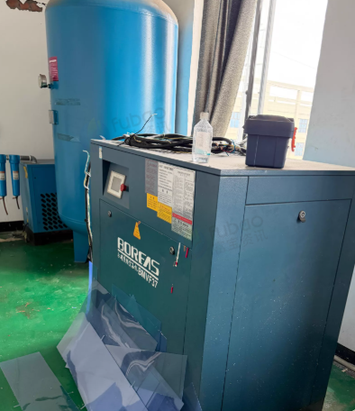 苏州市地区工厂处理开山BMVF37螺杆空压机+储气罐整套