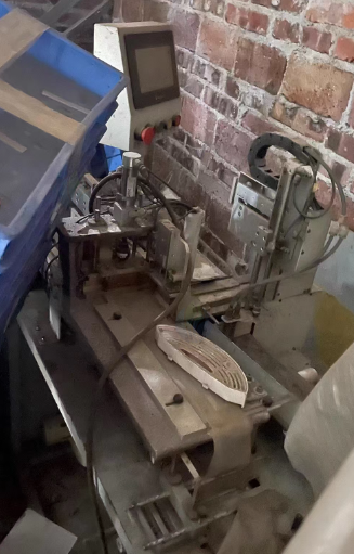 茂名市地区处理2台电池注塑机、袋子机、贴标机