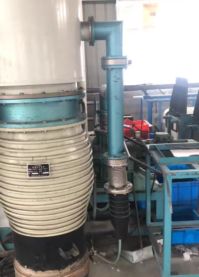 镇江市地区回收公司处理真空高温电炉两套、400T冲床1台、16T冲床1台