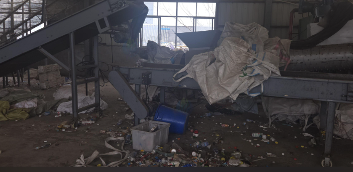 合肥市地区工厂处理破碎机、脱标机、提料机等全套设备