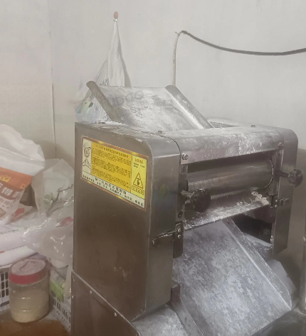 宁波地区处理和面机、擀面机、两锅炸炉、个铁板出