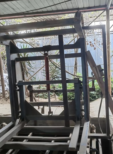 成都市地区处理威特动力SR-RP1300砂光机