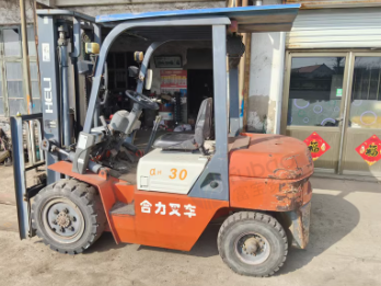日照市地区处理15年合力3吨叉车