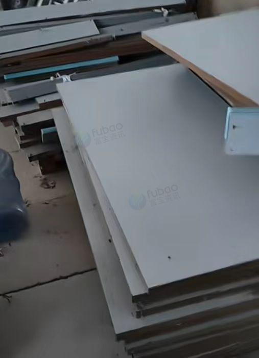 周口地区处理流水槽 烫台 平车 钉扣机