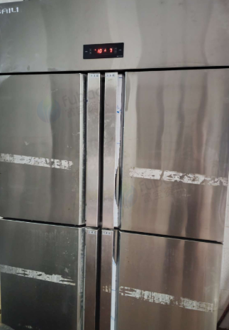 湛江地区自用处理4门大冰箱
