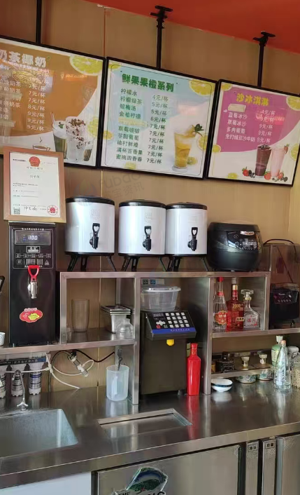 太原市地区店不做了处理水吧台，小型制冰机，净水器，消毒柜，开水机，封口机，果糖机等