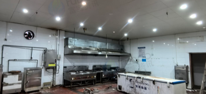 宣城市地区处理35扇卫生间门、风管机15台、酒店厨房用品等