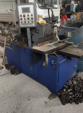 济南市地区机械厂处理数控切管机 1040无心磨床