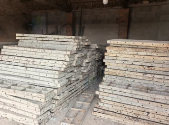 临沂市地区处理1批钢模板