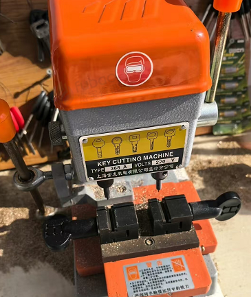 沧州市地区个人闲置处理金发368A配钥匙机