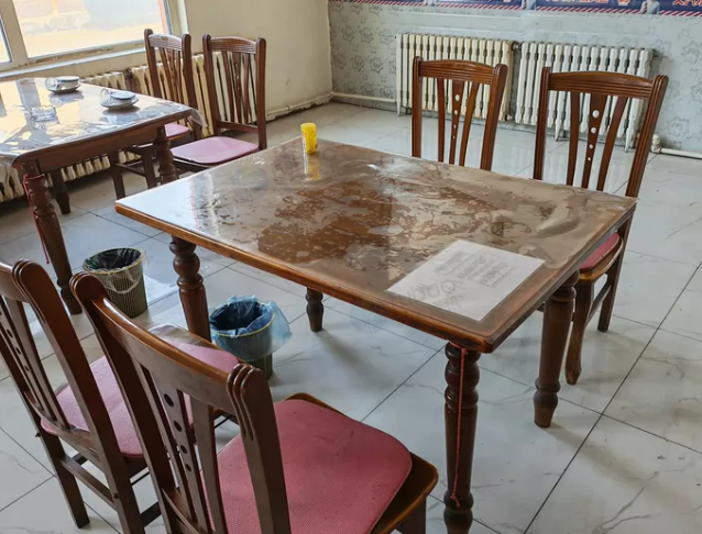 长春市地区处理饭店餐桌椅子设备