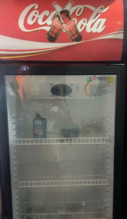 昭通市地区店铺处理沙发、桌子、冰箱、冰柜、饮料柜、油烟机、刨冰机