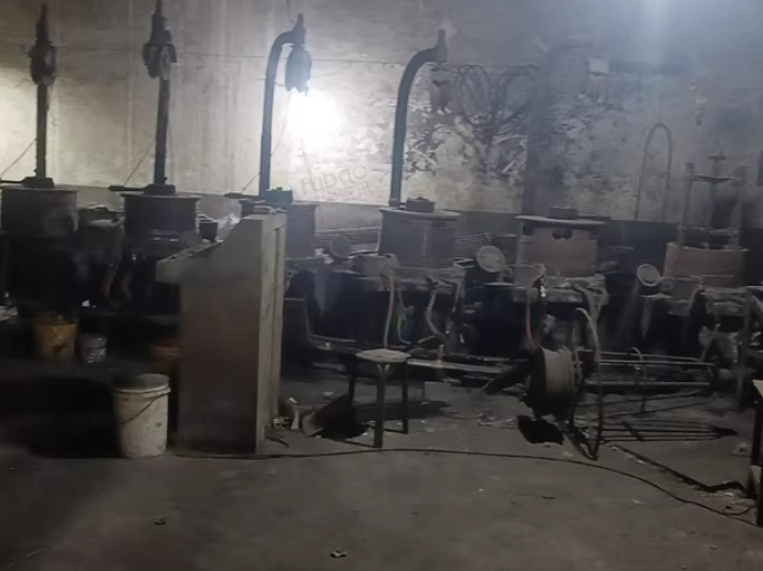 新乡市地区处理13-360水箱拔丝机、一台大水箱12一560、一组干拉六连冠