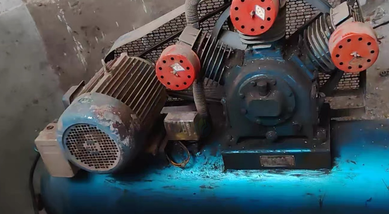 锡林郭勒盟地区处理工业用空压机、卧式带储气罐