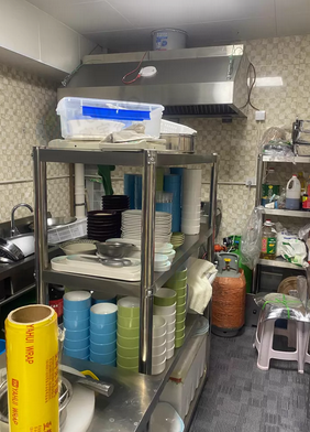 呼和浩特地区处理饭店桌椅、全套厨房设备