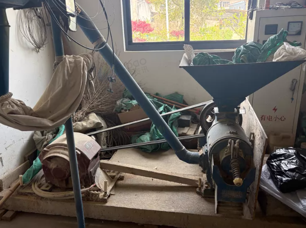 湖州地区处理3台磨粉机，磨米机，磨糠机带电机