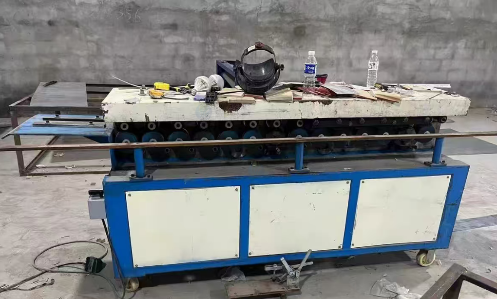 长春市地区处理小型排风加工设备，压筋机、剪板机、共板法兰机、皮口机、电动折弯机