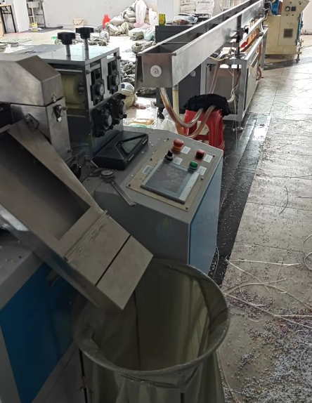 东莞市地区工厂处理拼豆生产线45挤出机包含水冷机