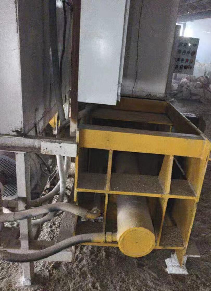 开封市地区处理圆形振动筛、震动筛、稻壳压块机、斗筛