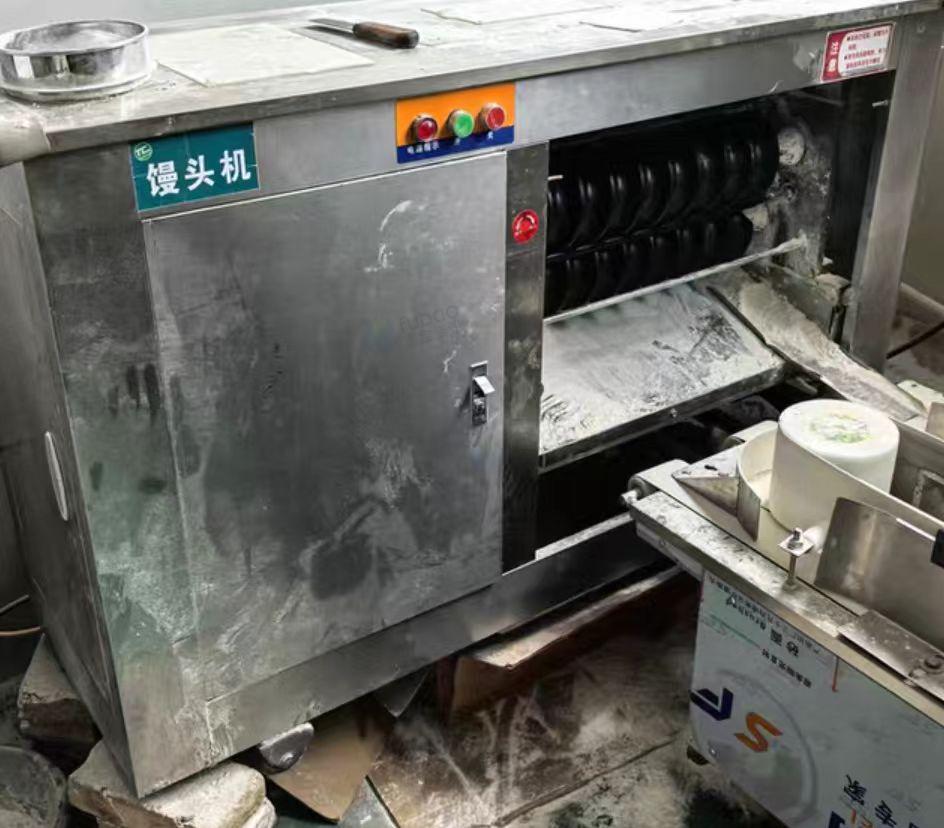 新乡市地区处理和面机、蒸汽机、成型机，发酵箱、蒸箱等馒头全套设备