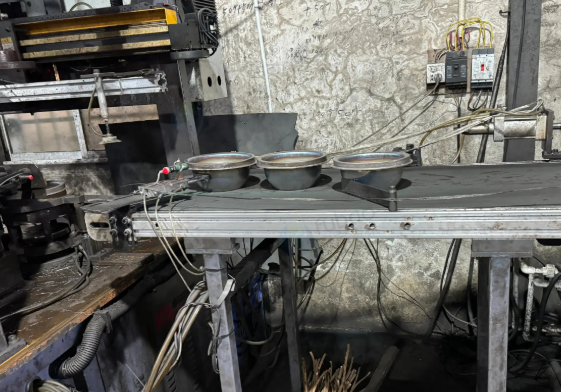 潮州市地区五金厂处理星源调料缸切卷专用机