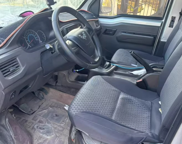 新乡市地区处理五菱荣光新卡小卡货车