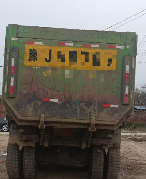 濮阳市地区处理德龙新M3000自卸车