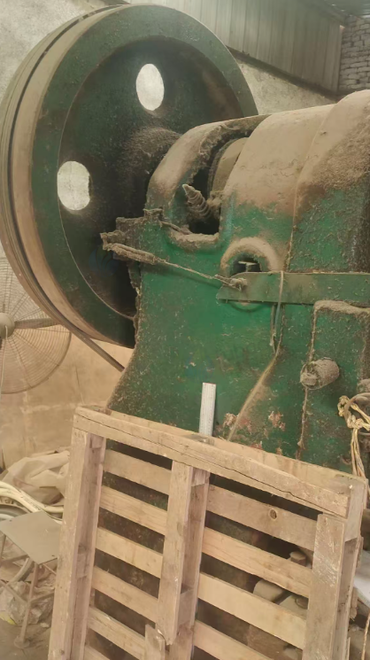 聊城市地区处理3台100吨冲床