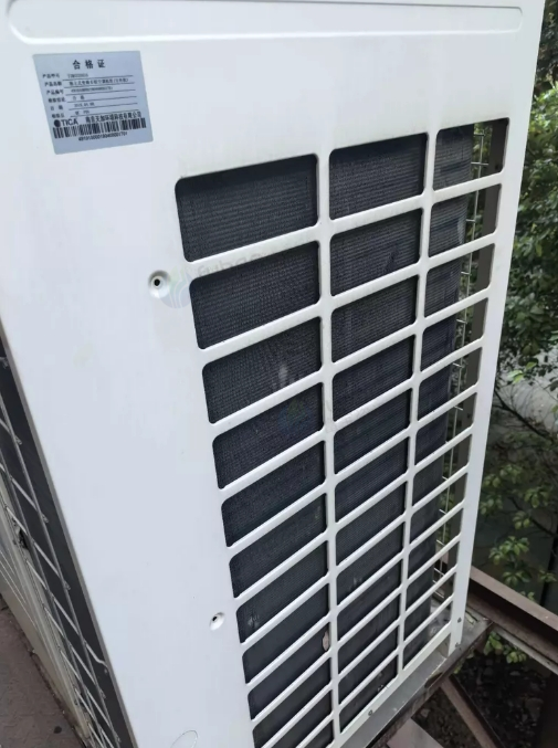 广元市地区处理两台天加中央空调主机