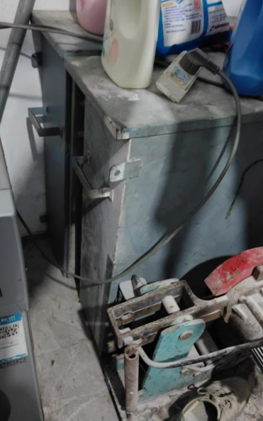 宁波市地区处理充电电锤（宇牌）充电电板手（宇牌）配电箱、液压打孔机、脚手架等