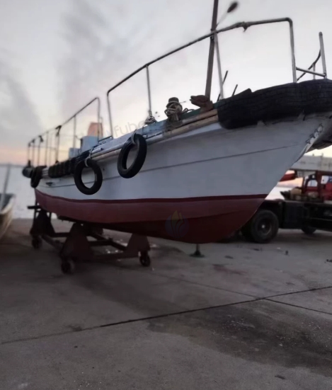 青岛市地区处理玻璃钢钓鱼船