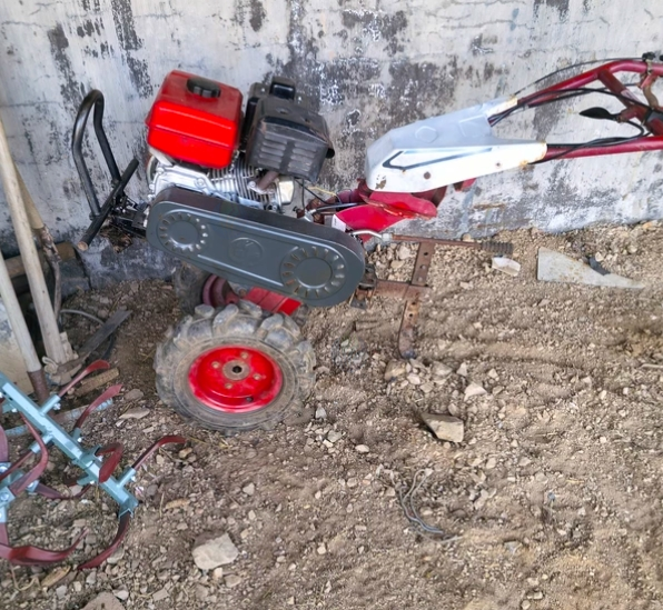 日照市地区处理自家用立盈170F微耕机一套