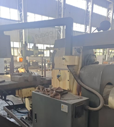 供应：龙门刨床、平面磨床、立式数控铣床等