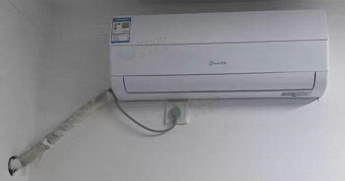 锡林郭勒盟地区处理19个员工更衣柜、30个灭火器、3台台式电脑、18套热水器、30套上下铺、6套空调