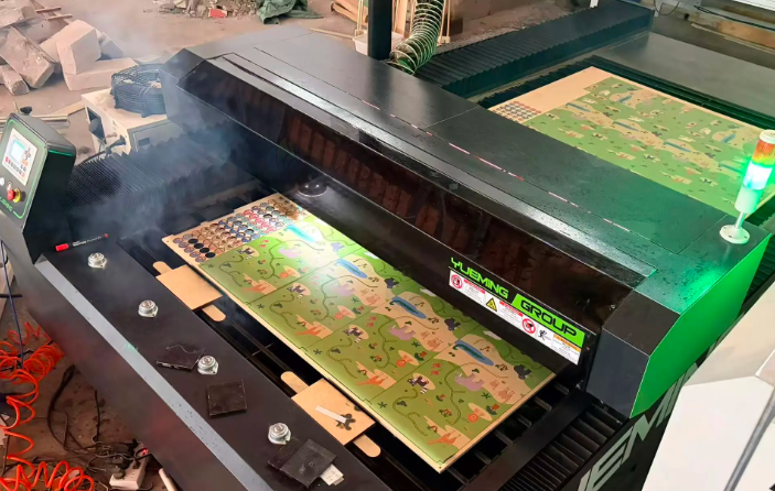 佛山市地区工厂处理大族粤铭1325激光切割机。砂光机