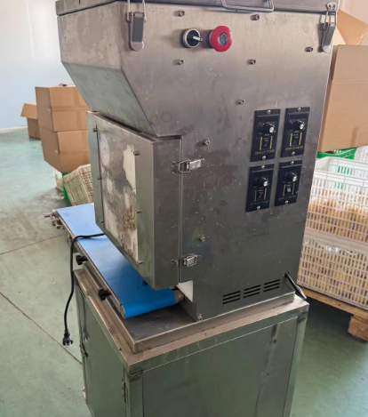 聊城市地区处理烧麦荷叶饭自动分饭机、高速装盒覆膜包装机、蒸汽发生器等