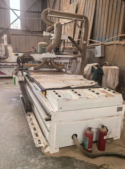 贵阳市地区处理豪德铝带封边机+森百森PUR双胶锅