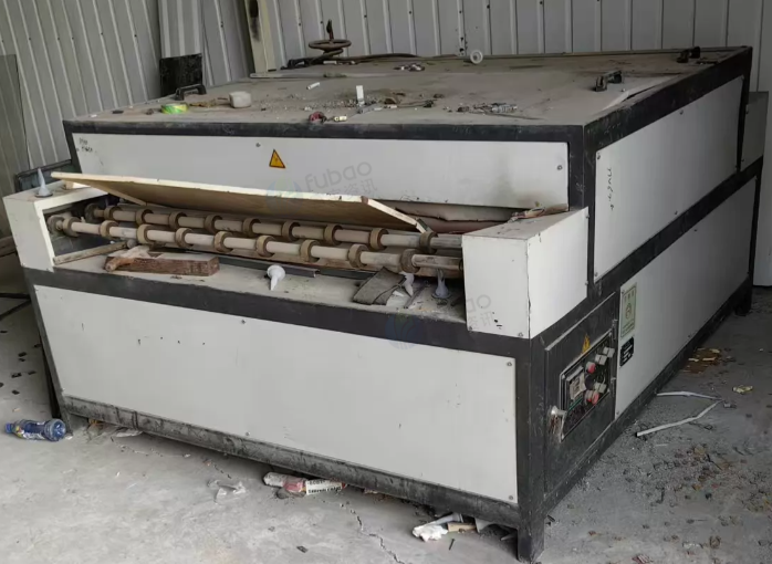 石家庄市地区工厂处理两台热熔胶打胶机+热压机