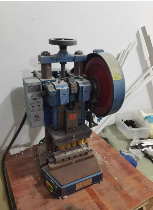 嘉兴地区处理电动冲床、风口设备