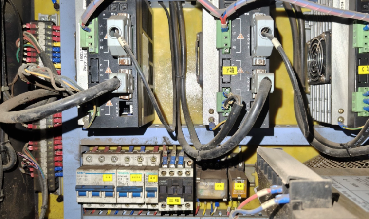 南通市地区工厂处理浙江仙湖三轴数控4720钻床