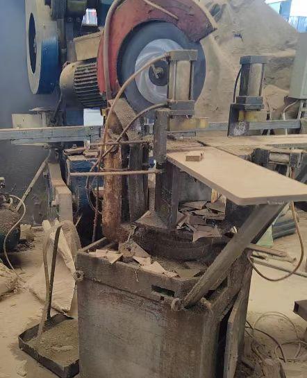 洛阳市地区处理电葫芦、转印机、胶合机、气泵、折弯剪板机、锯角机等