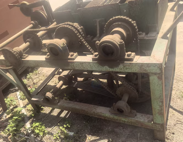 新乡市地区处理拉丝机2台