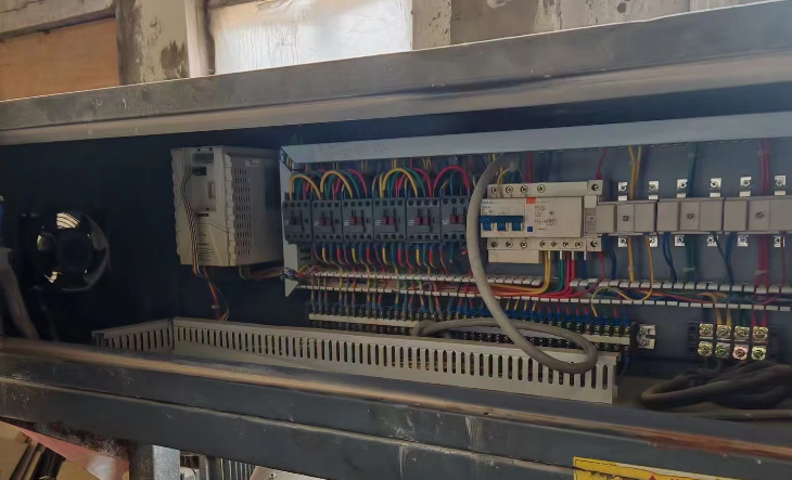 德州市地区门窗店处理4磨头玻璃磨边机