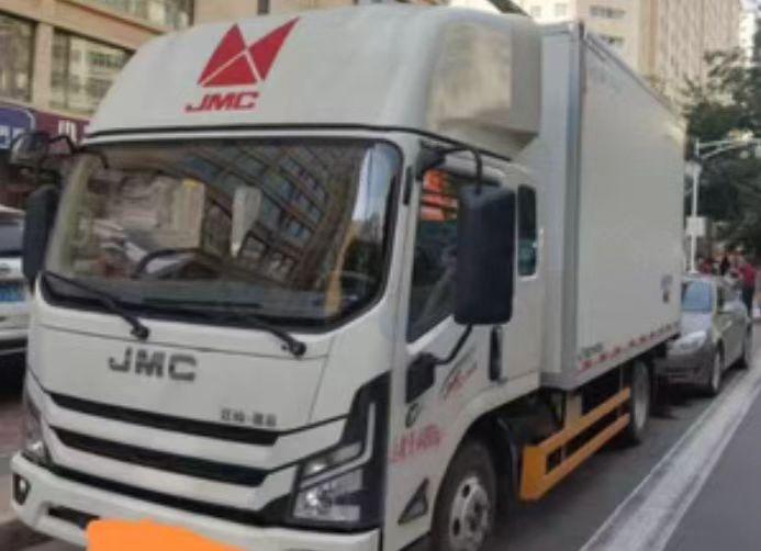 兰州市地区处理江铃4米2冷藏车