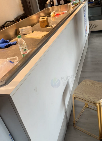 临沂市地区处理煮货电磁炉、酒水冰箱、多功能展示柜、冰台展示柜、桌椅