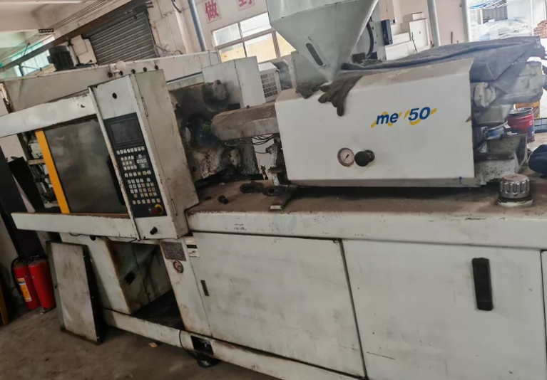 佛山市地区处理宝源ME50注塑机、120吨注塑机、强鑫塑机FT140注塑机