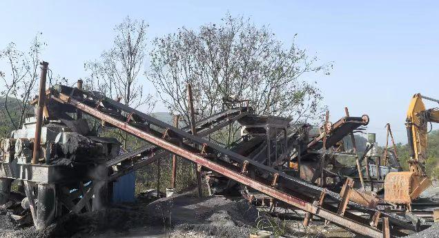 宜昌市地区处理老式变压器、地磅、碎石设备、移动破、对滚设备等