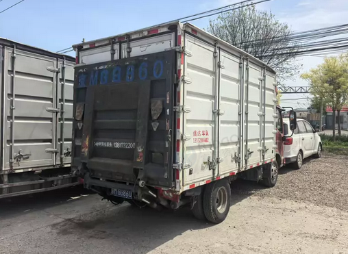 北京地区处理福田奥铃4.2米箱车